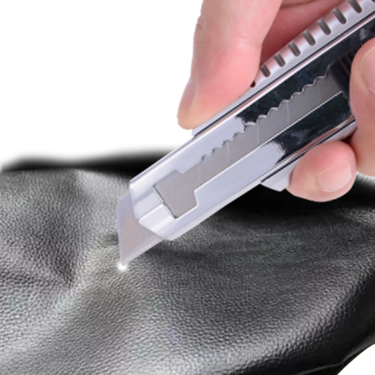 SHIND 37551 Aluminum Alloy Utility Knife 18mm*8 Snap-off Blade Multi-functional Cutter Removable Blade Snapper
