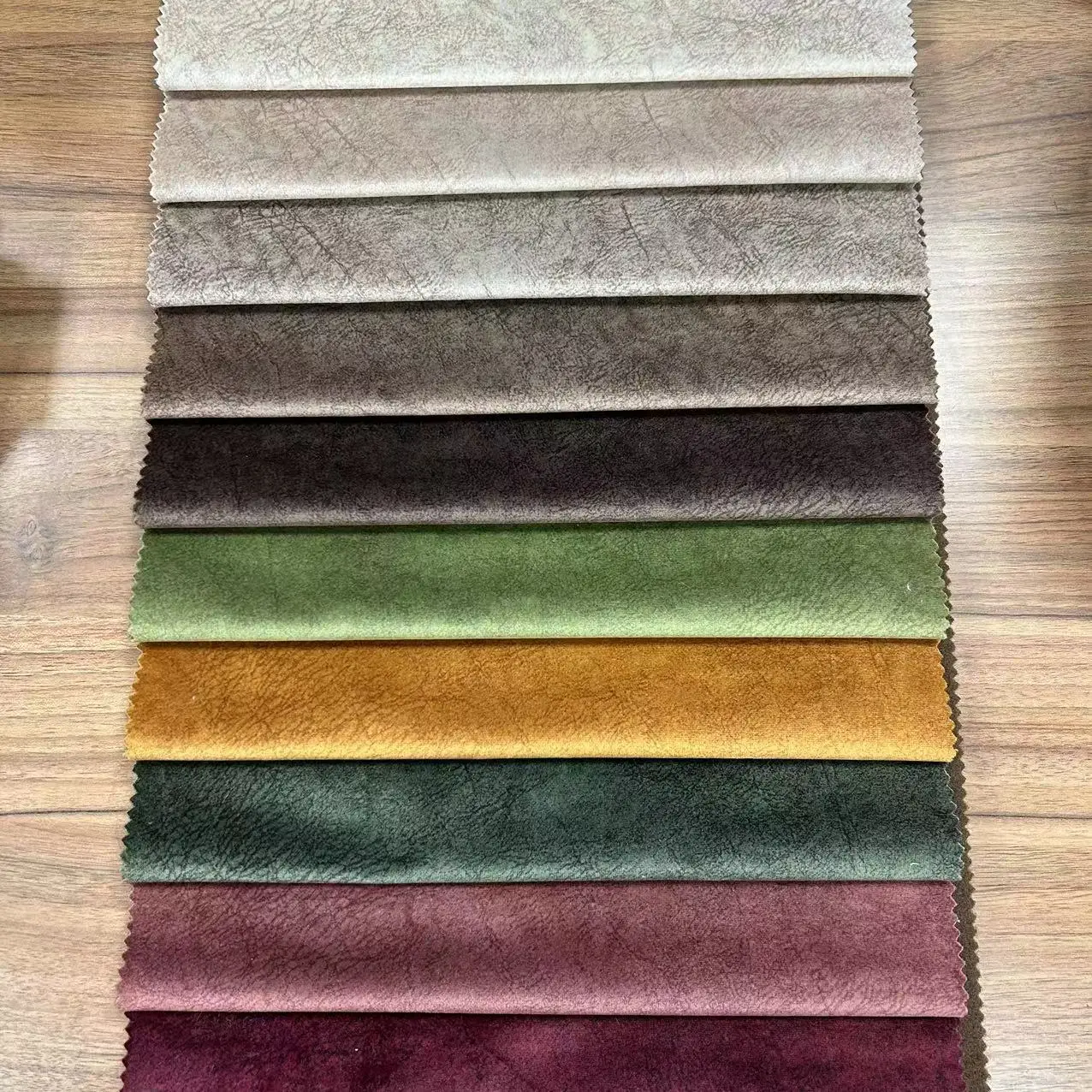 high quality customized 100% polyester home textile fabric luxury velvet fabric for upholstery