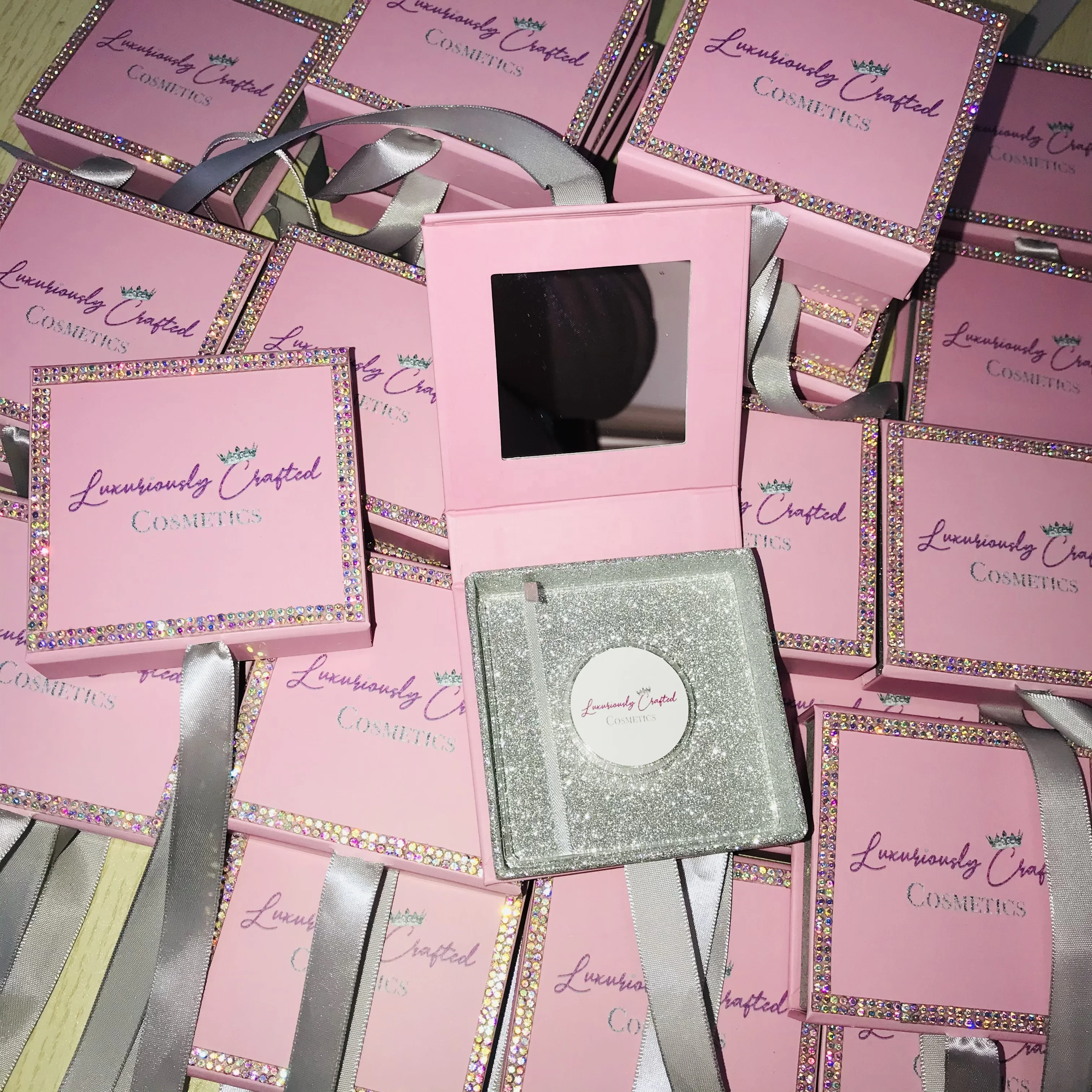 
Wholesale 3d/5d 25mm full strip eyelash extension real mink eye lashes private label packaging box vendor false mink eyelashes 