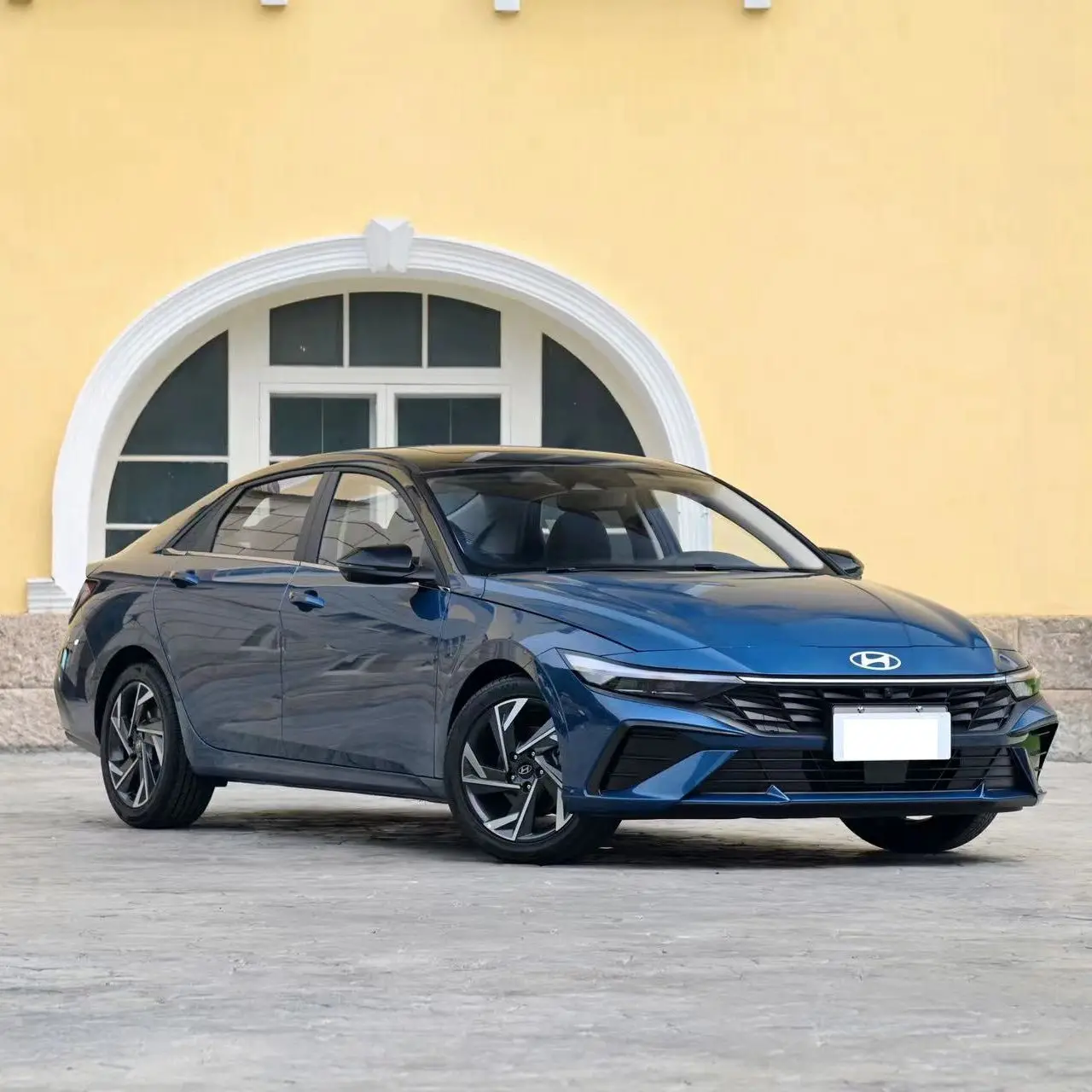 Дешевые подержанные автомобили Hyunda i ELANTRA 1 5 л Компактный седан новые энергетические Beijing Hyu ndai бензиновый автомобиль Elantra