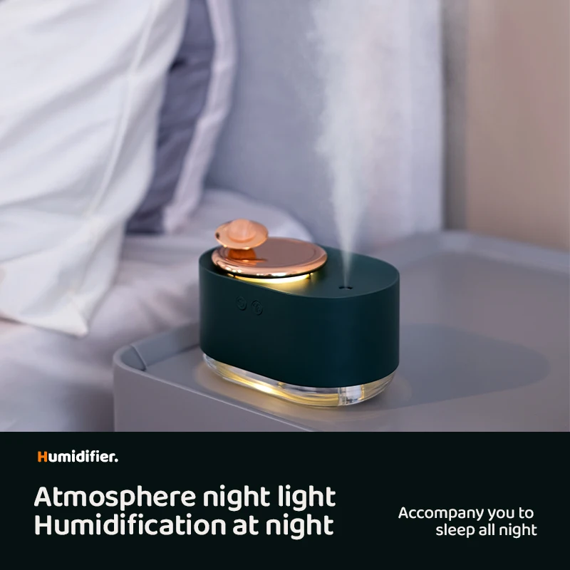 Creative gift rotating planet humidifier car spray humidifier USB mini large capacity cute colorful night light humidifier