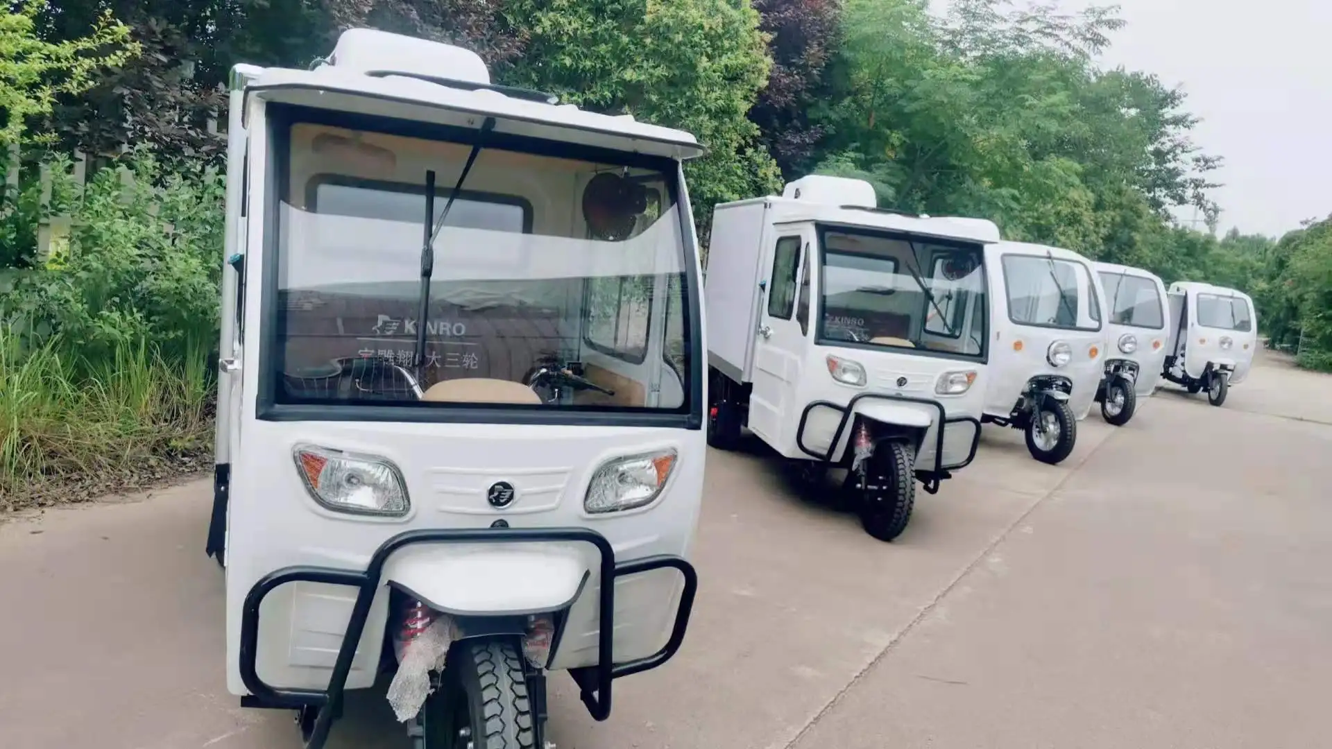 Охлажденный трехколесный велосипед с контейнером для холодного хранения постоянного тока