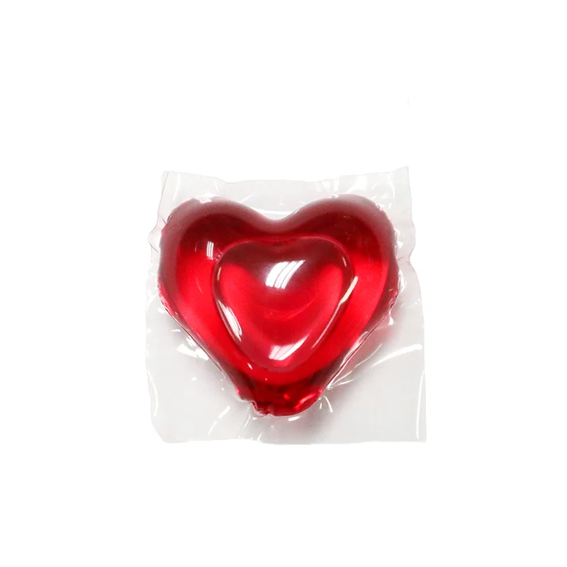 ODM 15g Heart-shaped Laundry Detergent Pods Capsules/Customized Colour/lasting Fragrance/Effective Decontamination