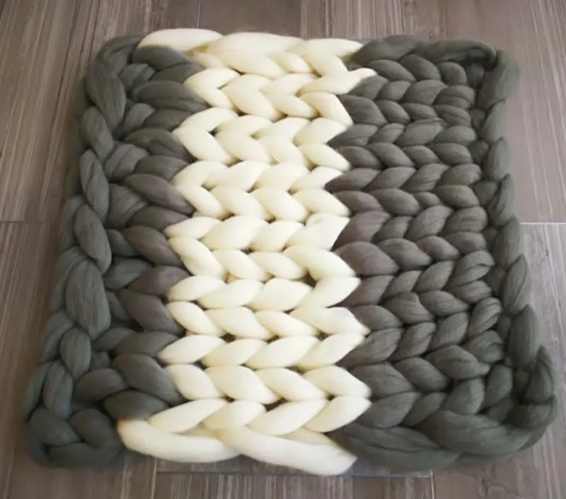Giant knitting acrylic polyester yarn chunky throw blankets