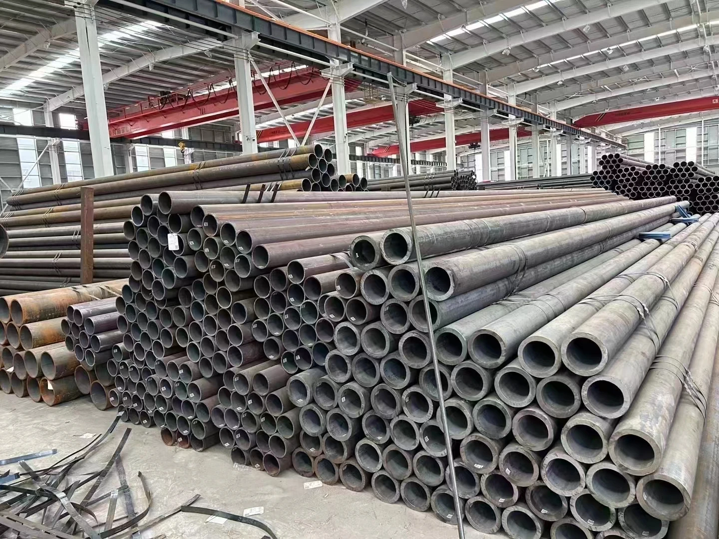 Carbon steel pipeline supplier, carbon steel seamless pipe, 32 inch carbon steel pipe can be customized