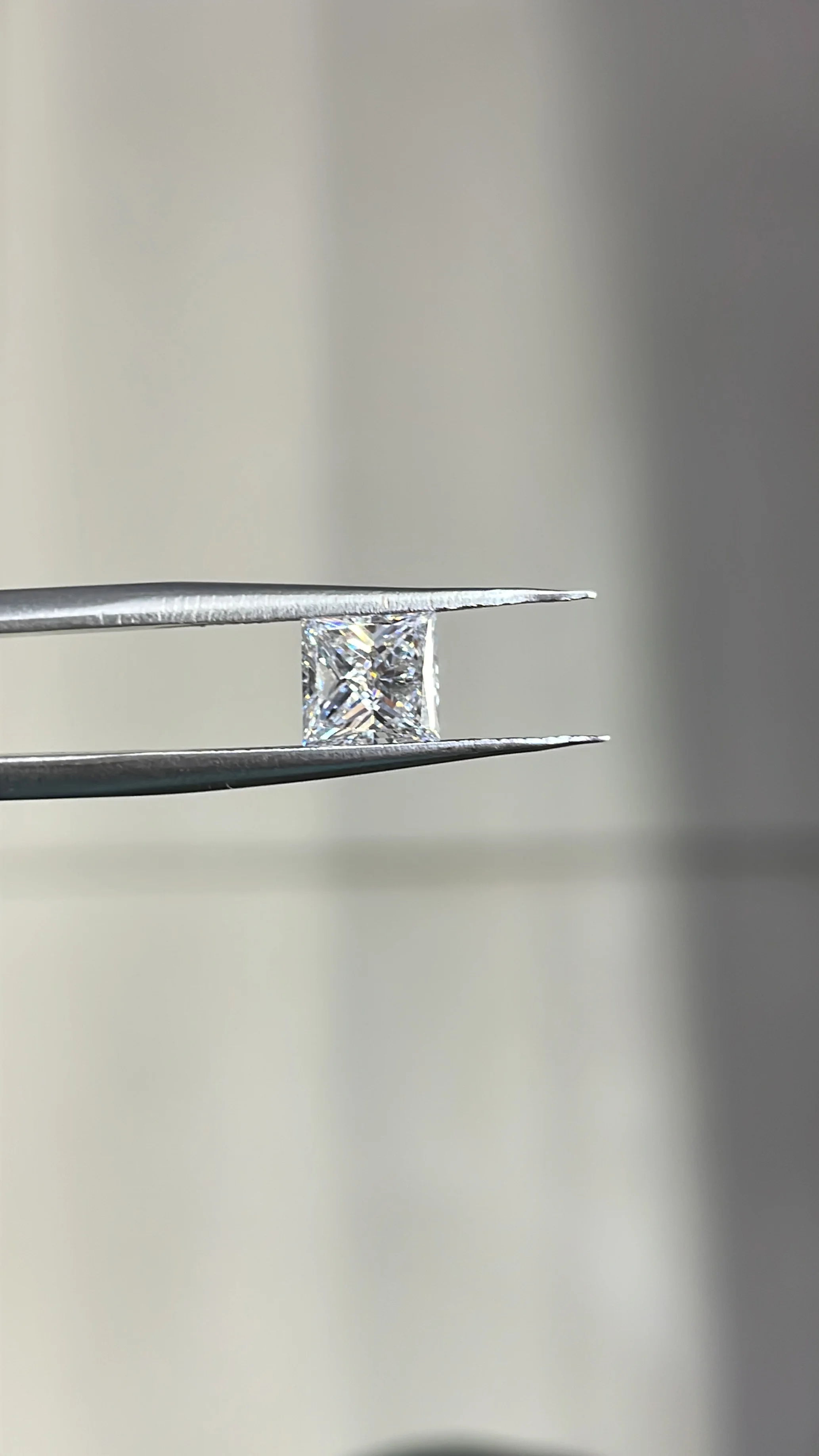 Starsgem HPHT E VVS2 square princess cut 0.8 ct 0.9 ct white color igi diamond lab grown