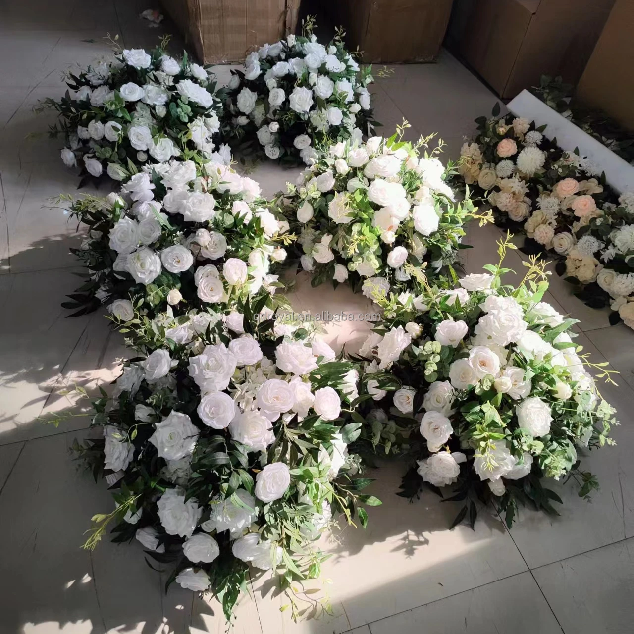 Red Wedding Decoration Bouquet Rose  Ball Centerpieces Table Customize Artificial Flower Ball Silk Flowers Wholesale Hydrangeas