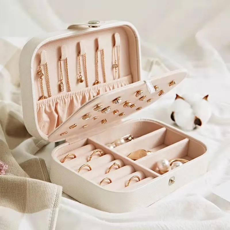 Free Sample New Arrival Multi-function PU Leather Box Travel Case Boxes White Pink Jewelry Box for Necklace Gift Earrings Rings