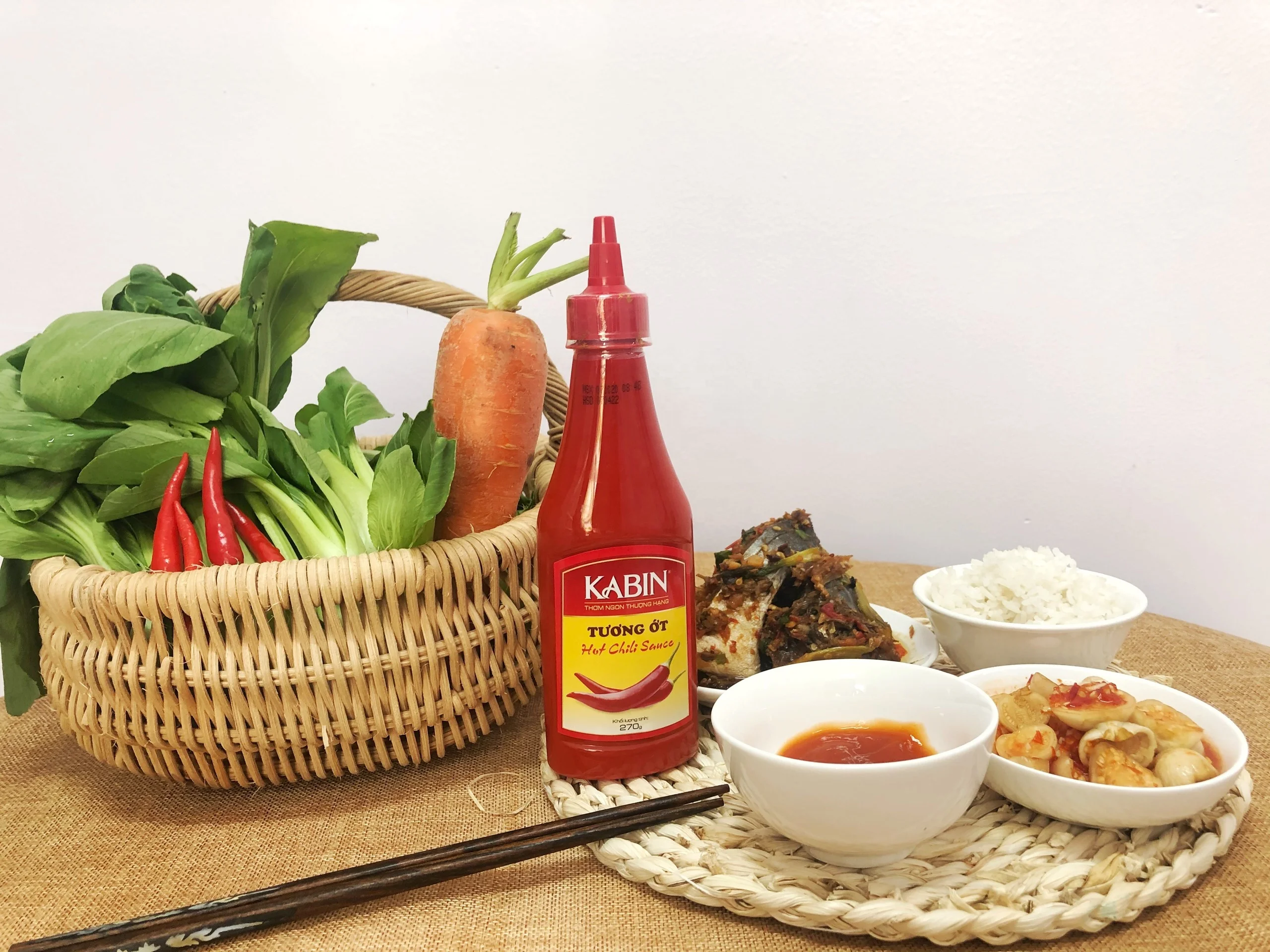 Premium chili sauce 250gr bottle - made from Vietnam Manufacturer with OEM service produced - Suite for foods on each meal