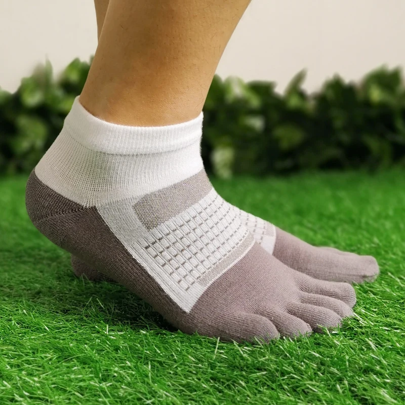 wholesale yoga sport men athletic socks unique 5 toe style breathable cotton five finger toe socks