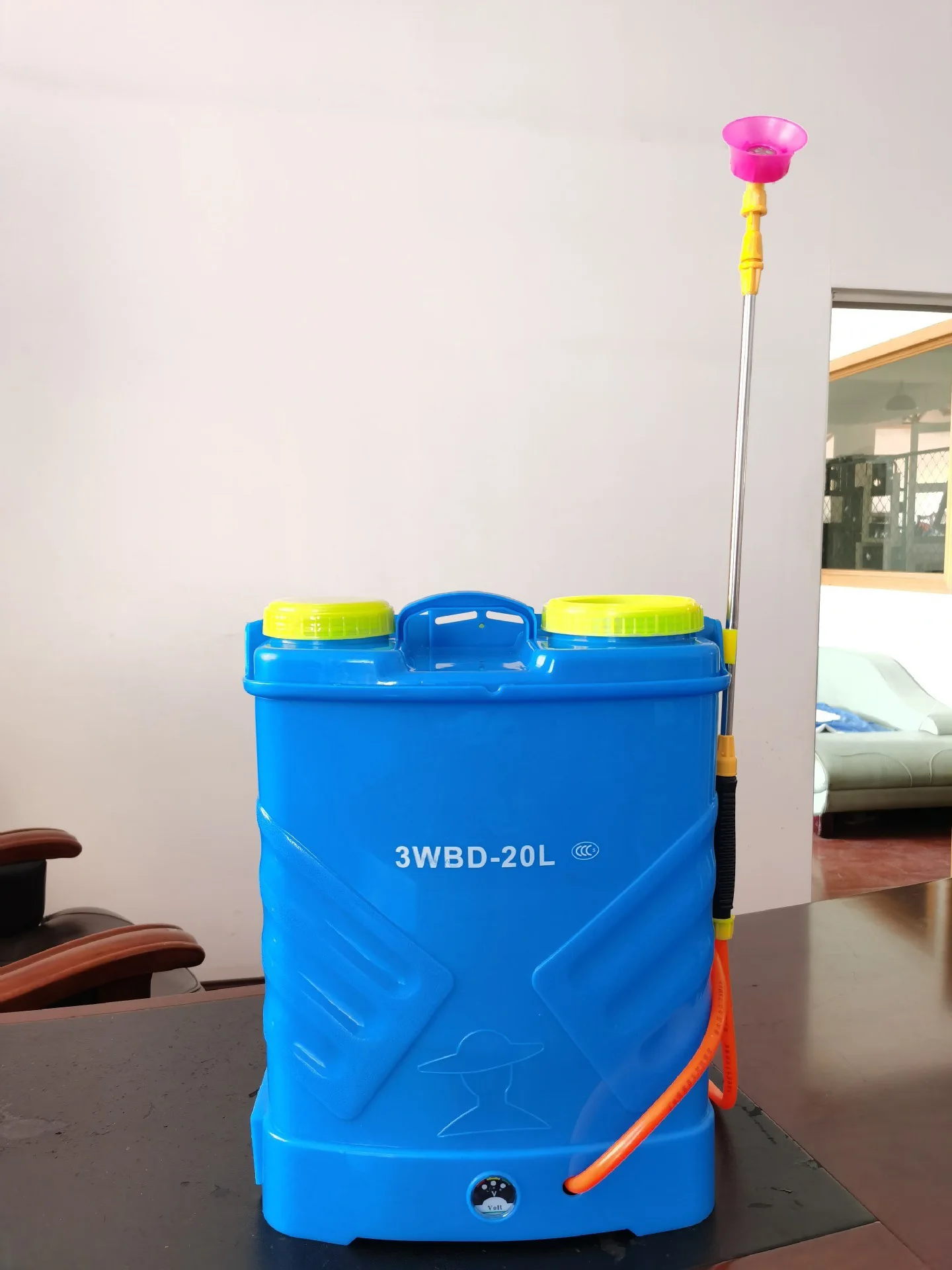 New 16L Shoulder Agricaltrual Knapsack Electric Battery And Manual Hand 2-in-1 Electric Sprayer