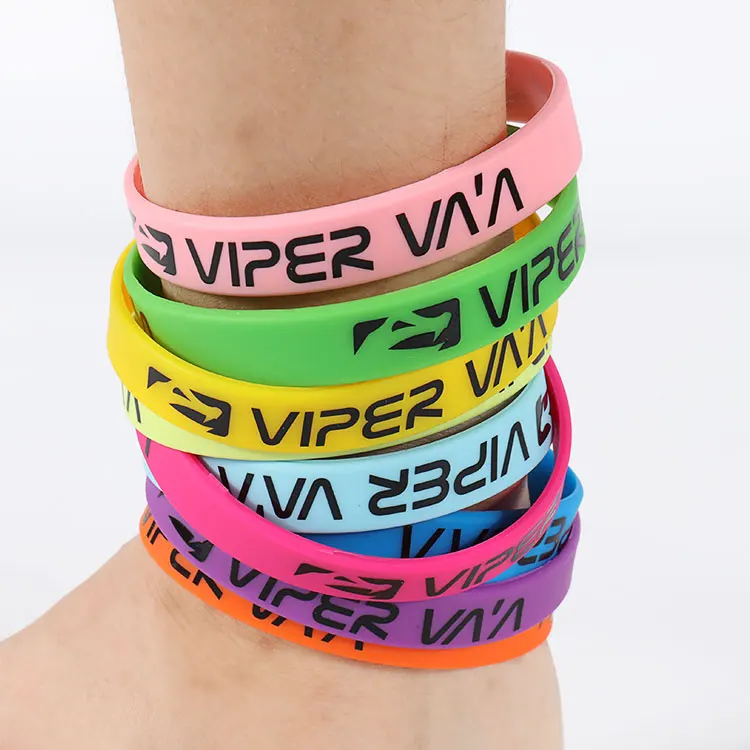 Personalized logo full color filled in silicone bracelet silicon wristband rubber wrist bands for men