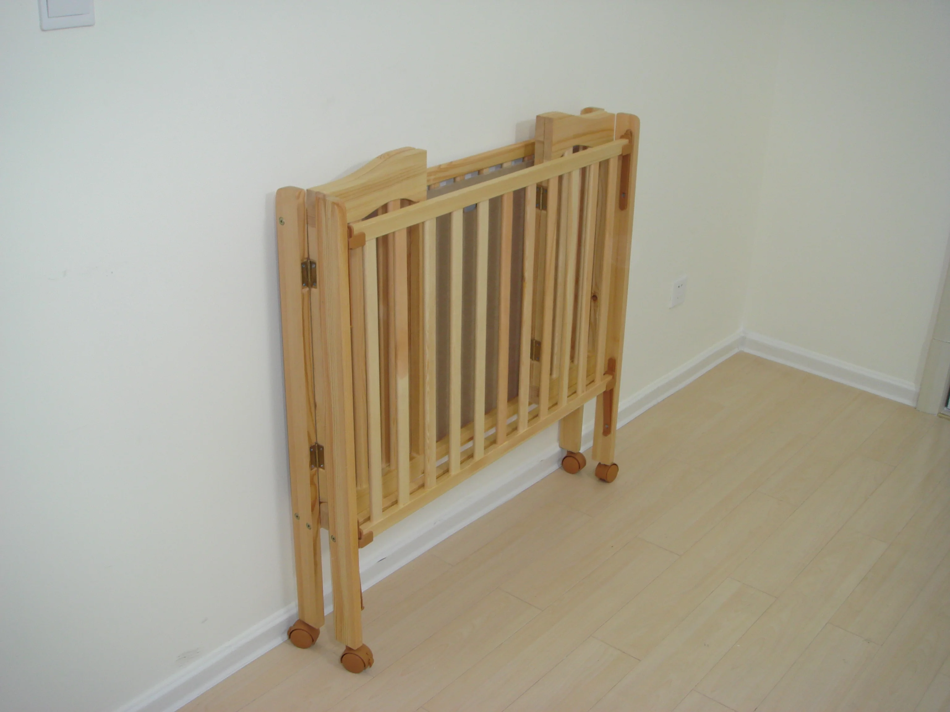Solid wood folding cot baby cot wooden crib