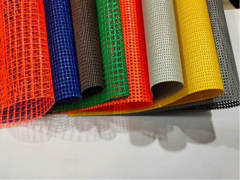 1000D Green Blue Red white Black Vinyl Colour PVC Coated Polyester Mesh Fabric