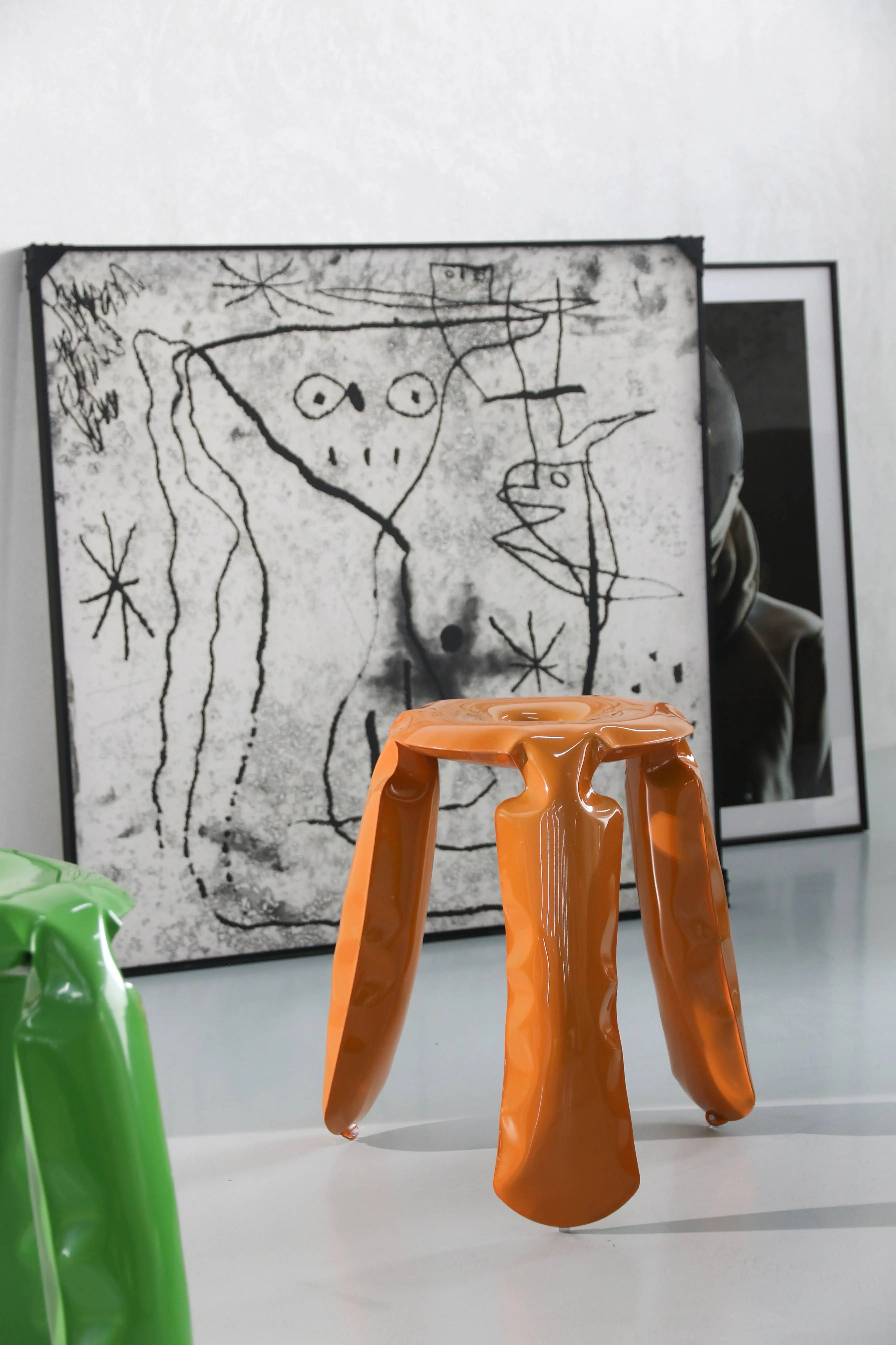 Designer choice Stainless steel bubble air Chair Fancy modern chair for POP store chairs