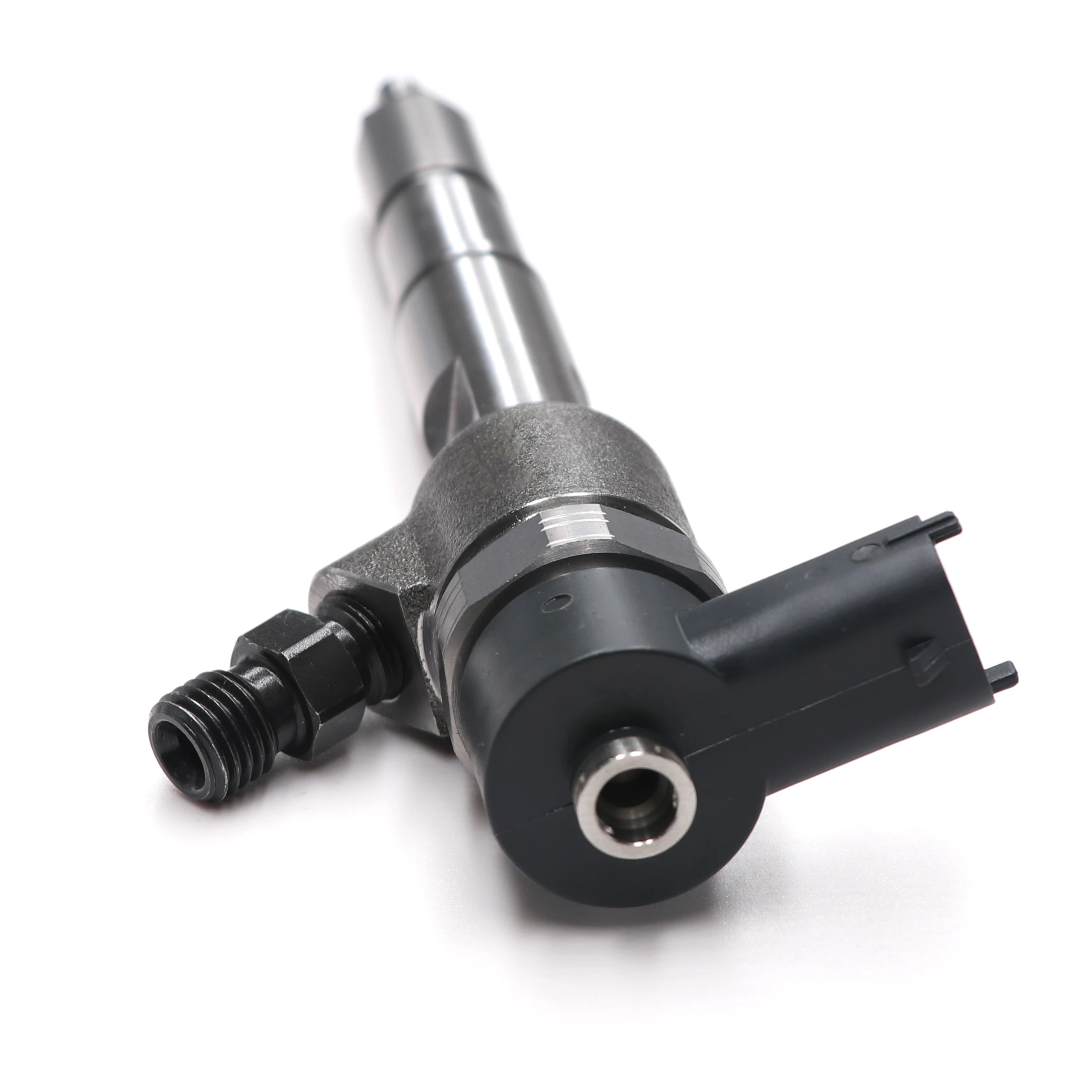 Common Rail Injector 0445110690 / 0 445 110 690  for Foton Truck,its nozzle DLLA146P2487