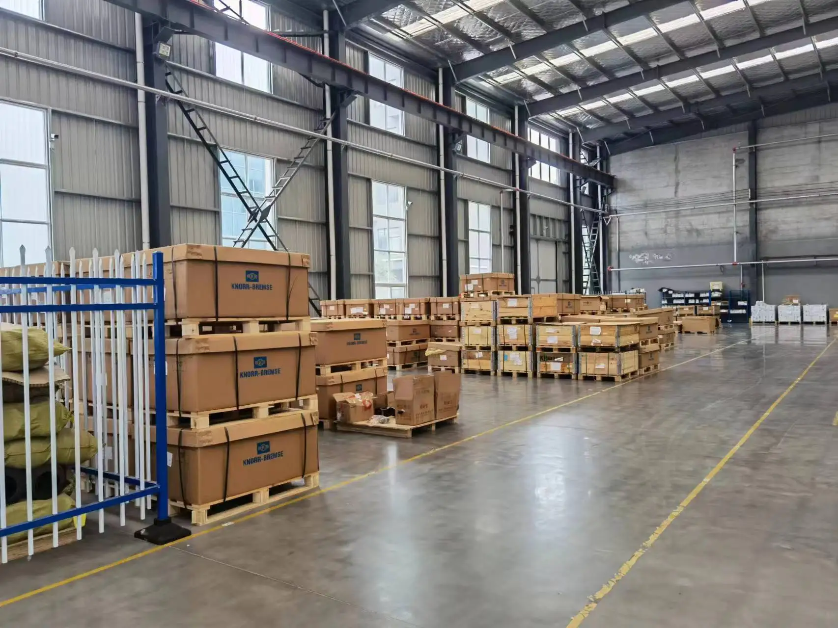 brake caliper  K9 K8 bus parts china Electric bus parts