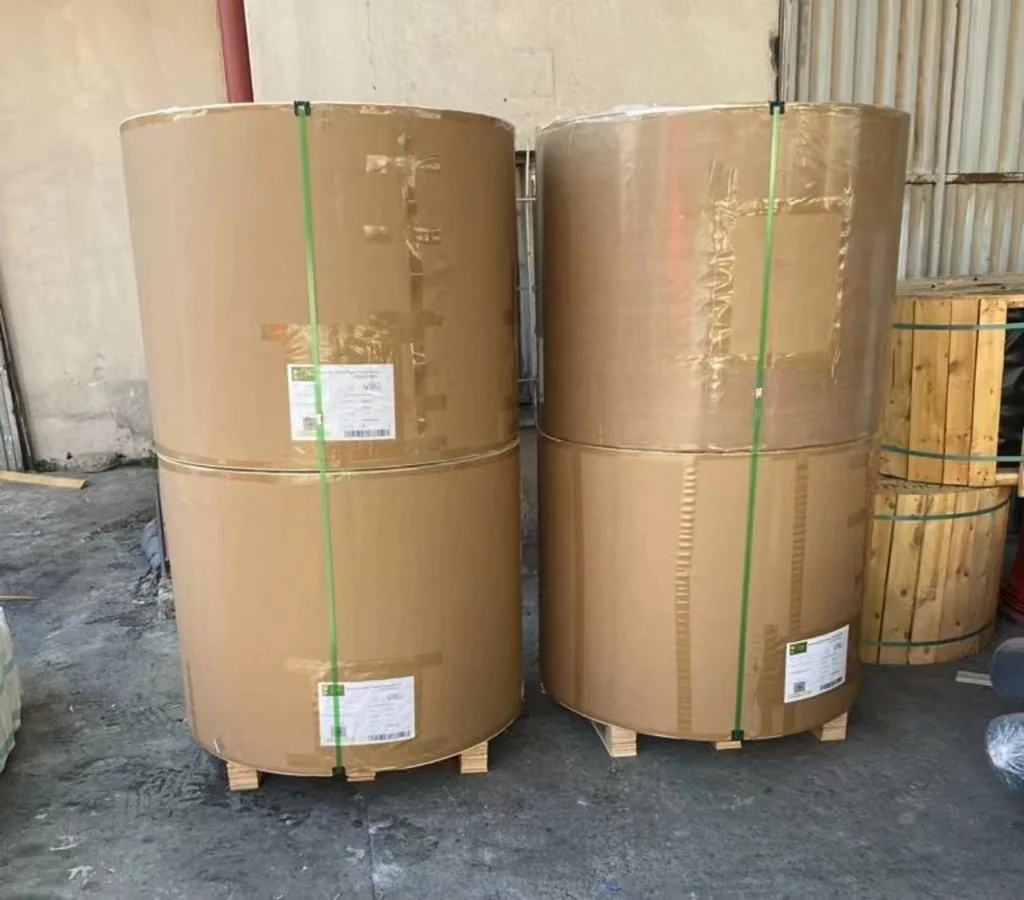 Оптовая продажа, одноразовые рулоны бумаги с полиэтиленовым покрытием для бумажных стаканчиков, пищевой завод-поставщик