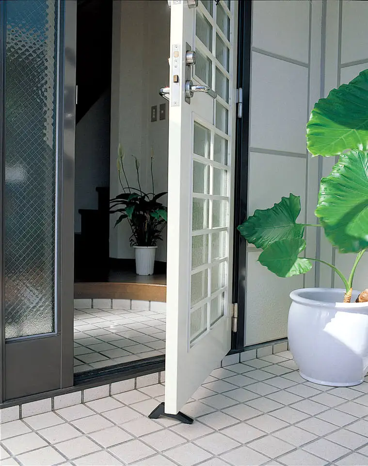 Japan 2 in 1 travel wholesale manual door stop top anti-pinch hand