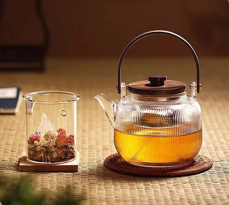 Transparent and Hammered Glass Teapot with Removable Infuser Stovetop Safe Tea Kettle Blooming