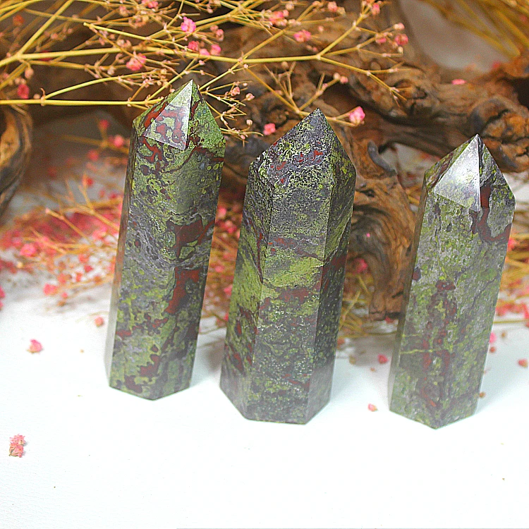 A complete range of high quality crystal tower natural stone home decoration