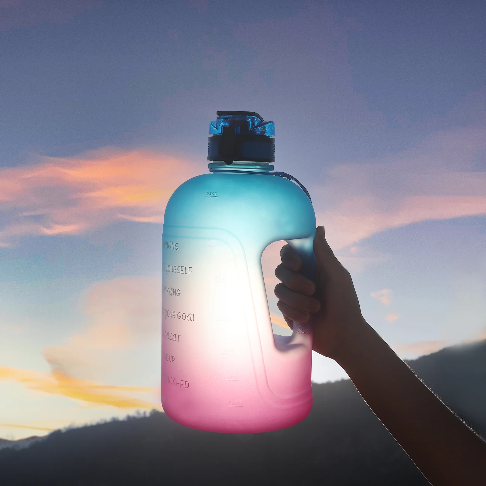 High quality custom logo 1 gallon PETG plastic motivational sport water bottle online BPA free with time markers