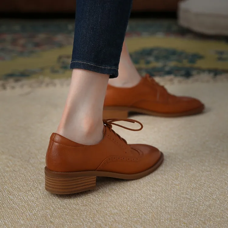 Cialisa Handmade Genuine Leather Ladies Flats Perforated Lacing Up Pointed Toe Low Heels Womens Wingtip Oxford Shoes