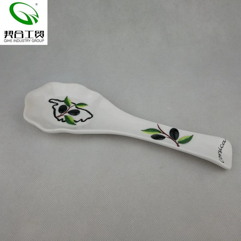 Кухонные принадлежности, оптовая продажа, Милая Красная керамическая ложка для супа в форме граната, фарфоровая китайская большая ложка для супа