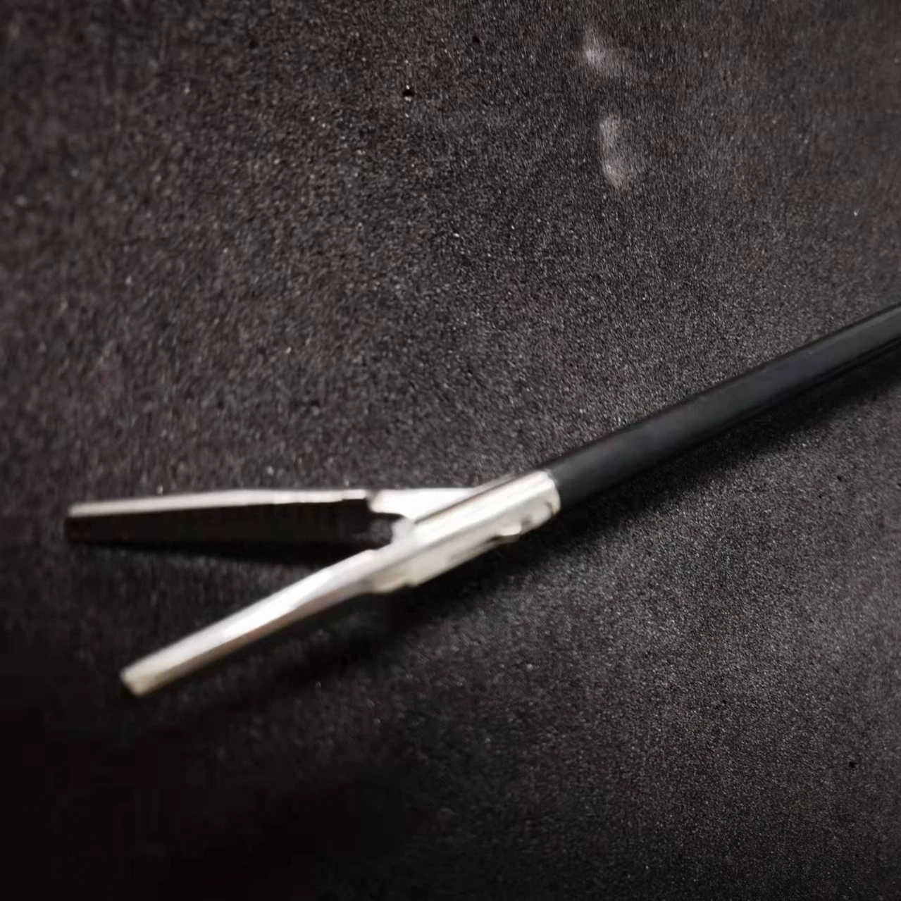 Ligasure vessel sealing bipolar instruments for open and laparoscopic surgery energy platform similar valleylab