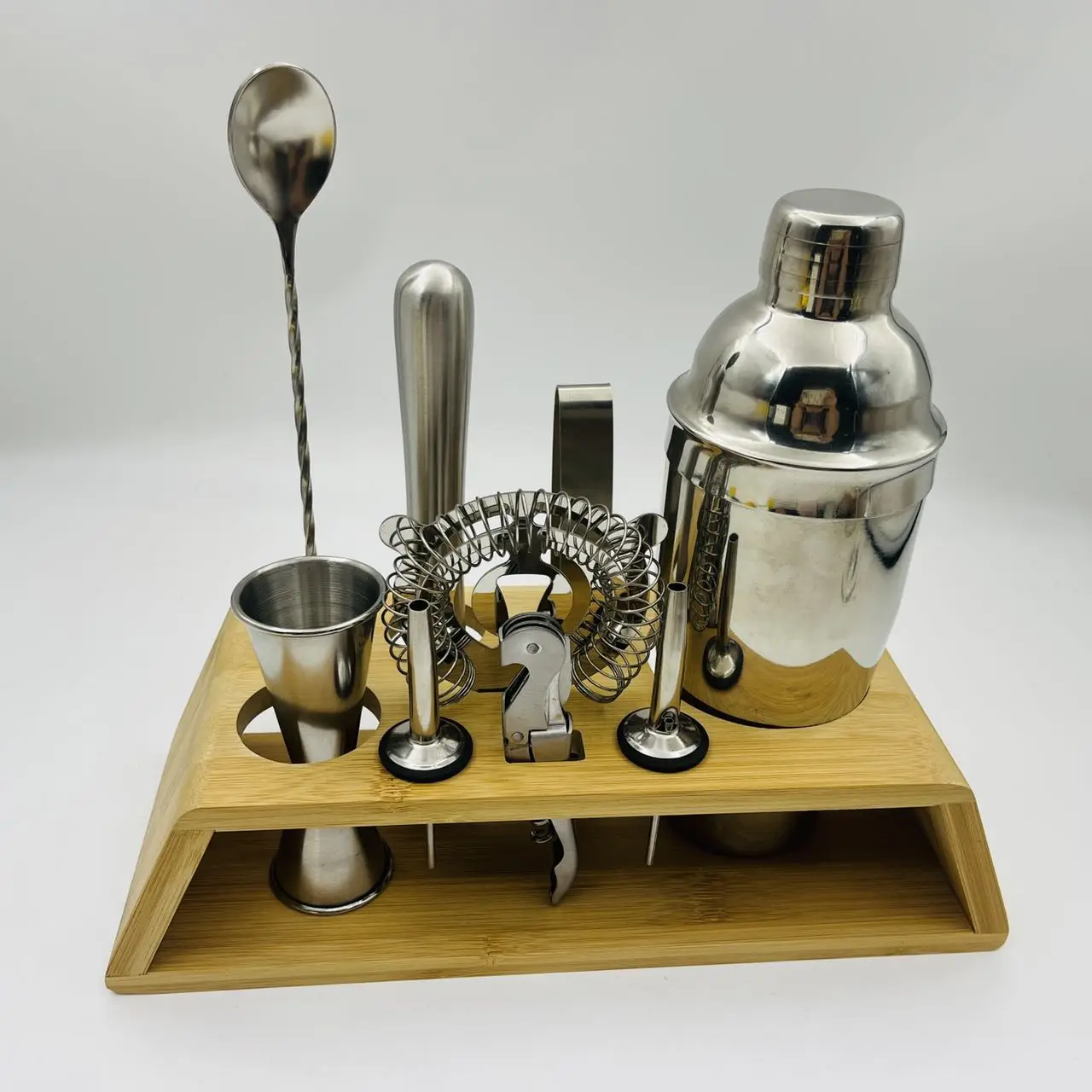 Wuyi Camol Factory Stainless Steel Cocktail Shaker Set Mixology Bartender Kit Bar Set 10 Pieces Cobbler Mixed Drink Shaker