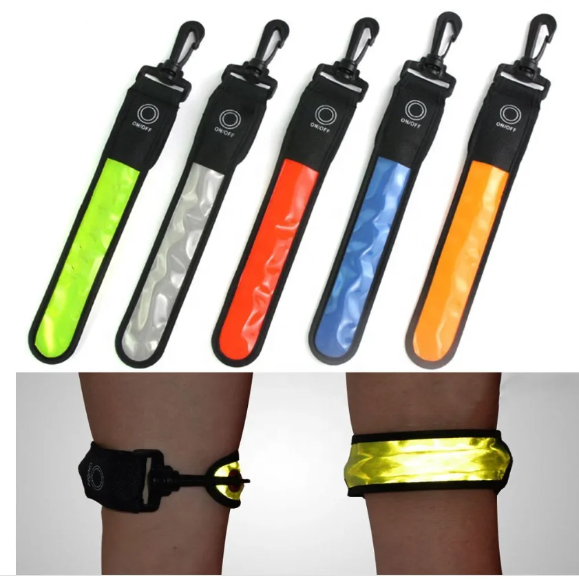 Custom Logo LED  Schoolbag Safety Reflective Hanger Backpack Hanging Lights Luminous Armband Arm Belt Band LED Reflective Light