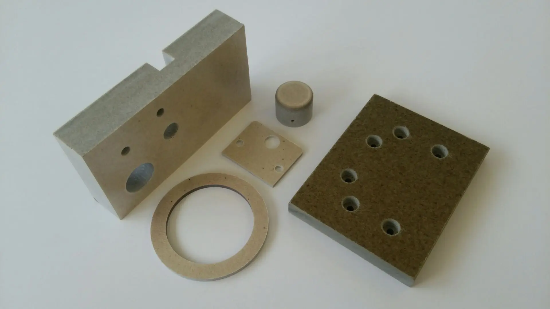 Жесткий теплоизоляционный материал для печи