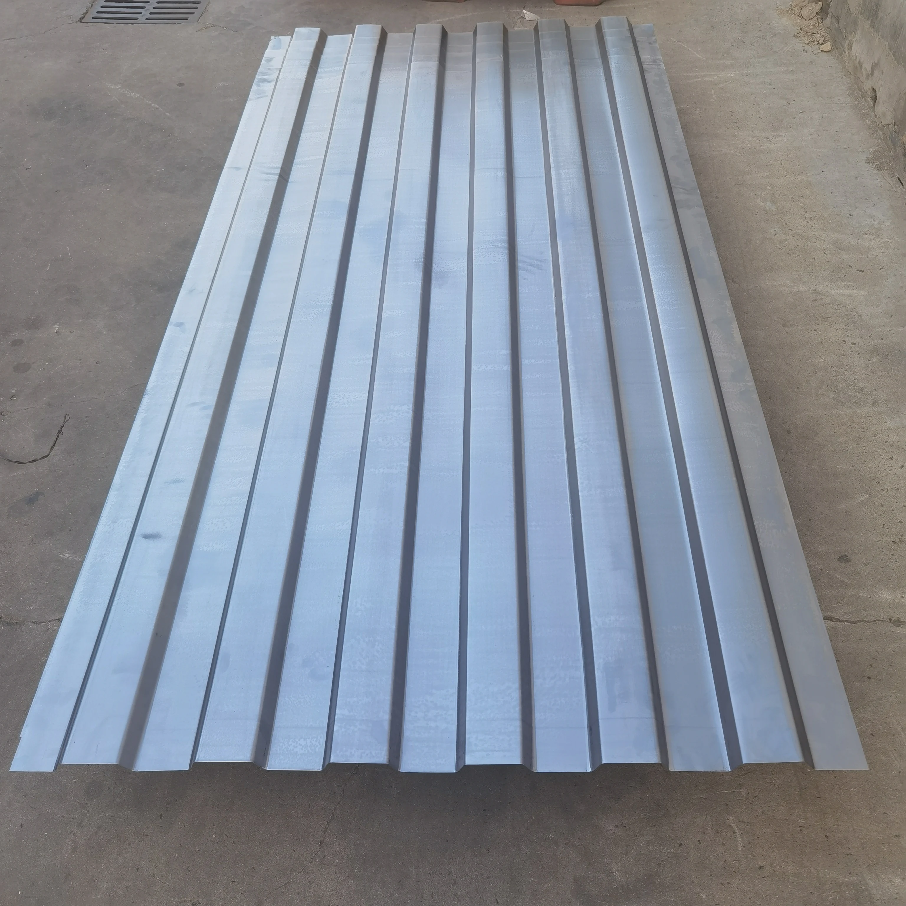 China factory manufacture customized special container house corrugated steel panel