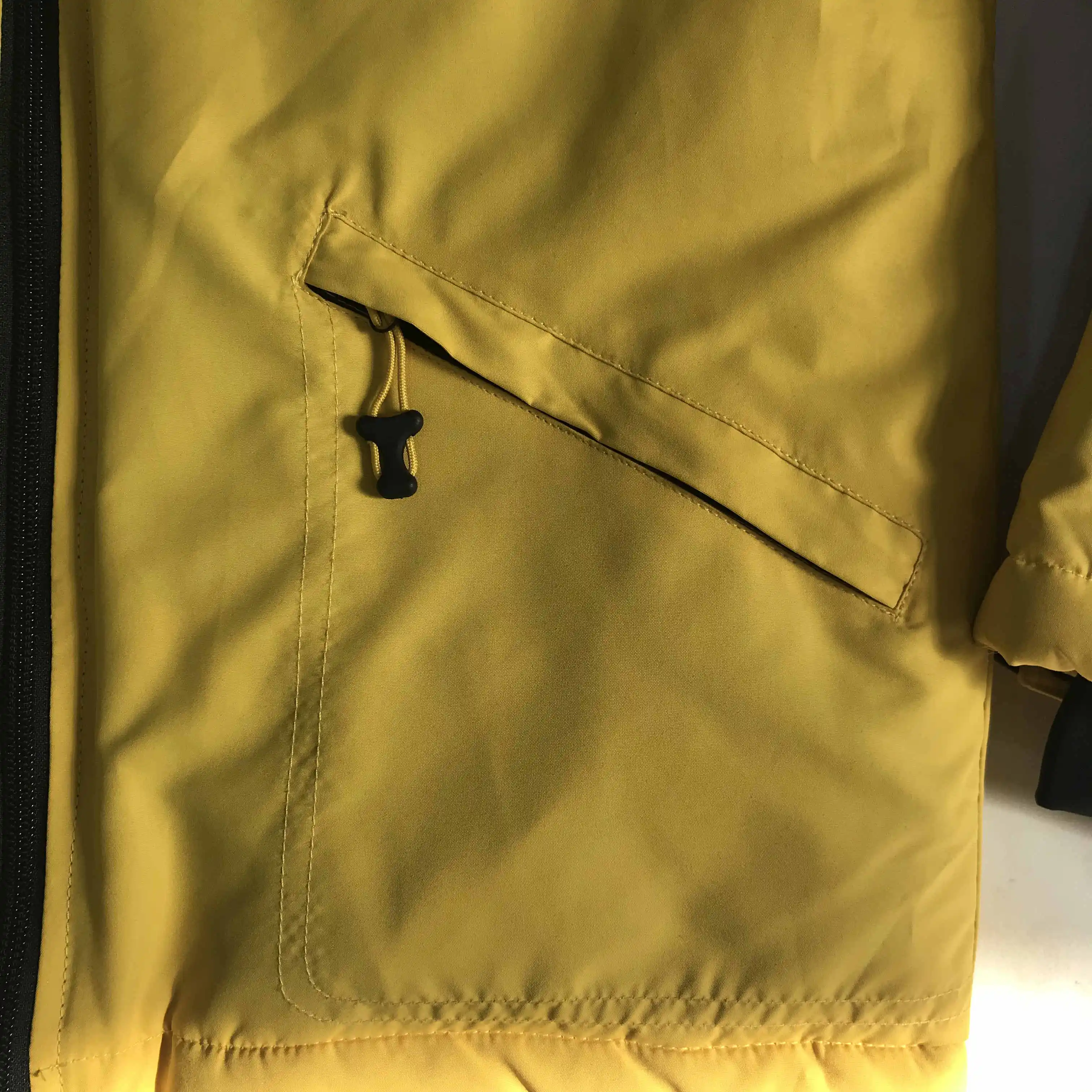 Custom high quality winter youth ski jacke black lining with detachable hood waterproof windproof kid ski jacket outdoor for boy