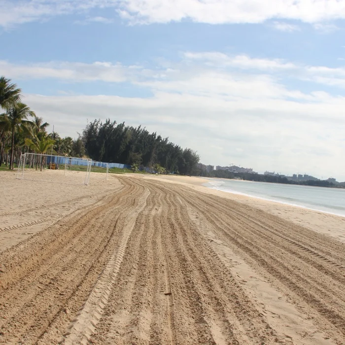 High Quality All-In-One Track Type Beach Cleaner Sand Beach-Cleaner-For-Sale Beach Cleaner Machine