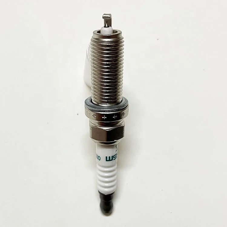 Iridium Spark Plug PE5S-18-110 ZC20HPR11 PE5S 18 110 PE5S18110 Spark Plug For Mazda 3 6 CX-3 CX-5 MX-5 Miata