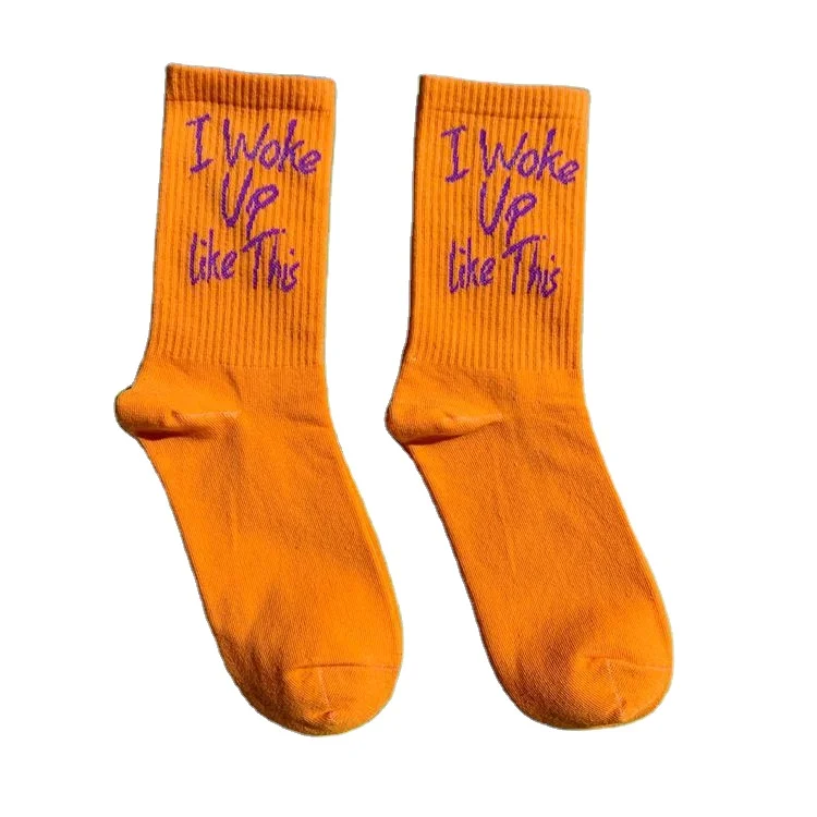 KT-N Letter Logo Women Men Socks High Quality Oem Custom Fashion Design socks Sport Anti-bacterial Socks Autumn Knitted Support