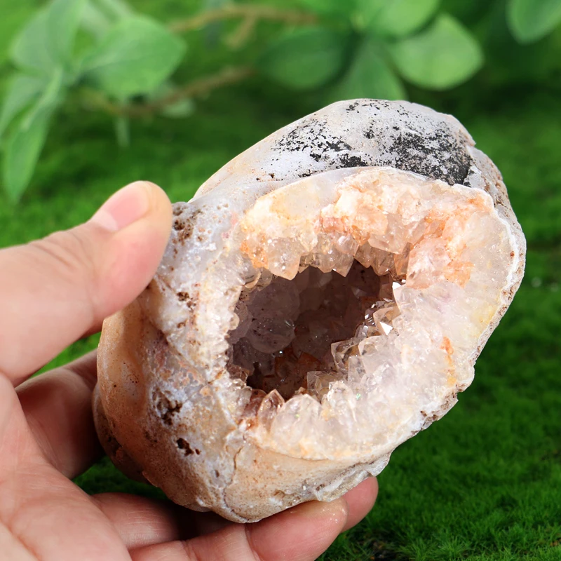 Hot sale natural raw rough stone geode mineral specimen spirit clear quartz agate geode
