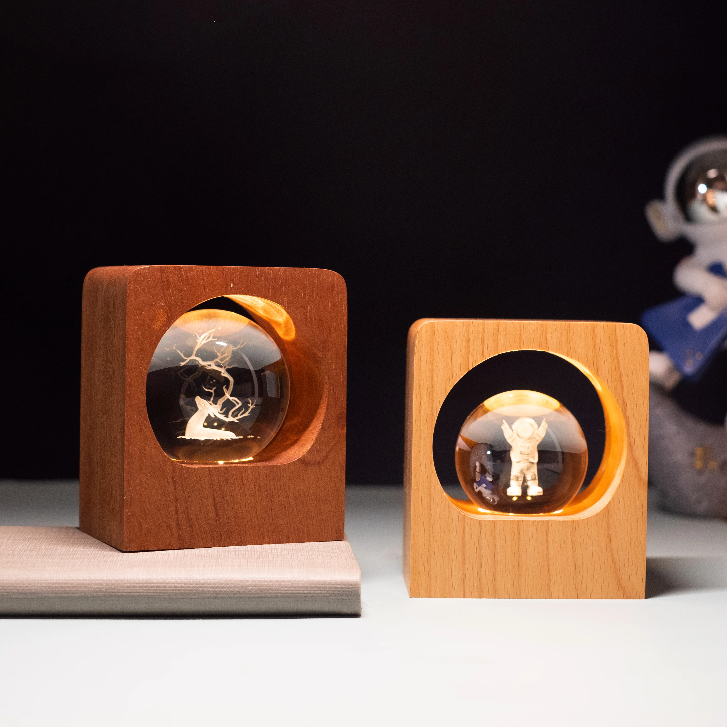 Custom figure 3d laser engraving block with base paperweight christmas gift crystal glass cube Led night light for kids room