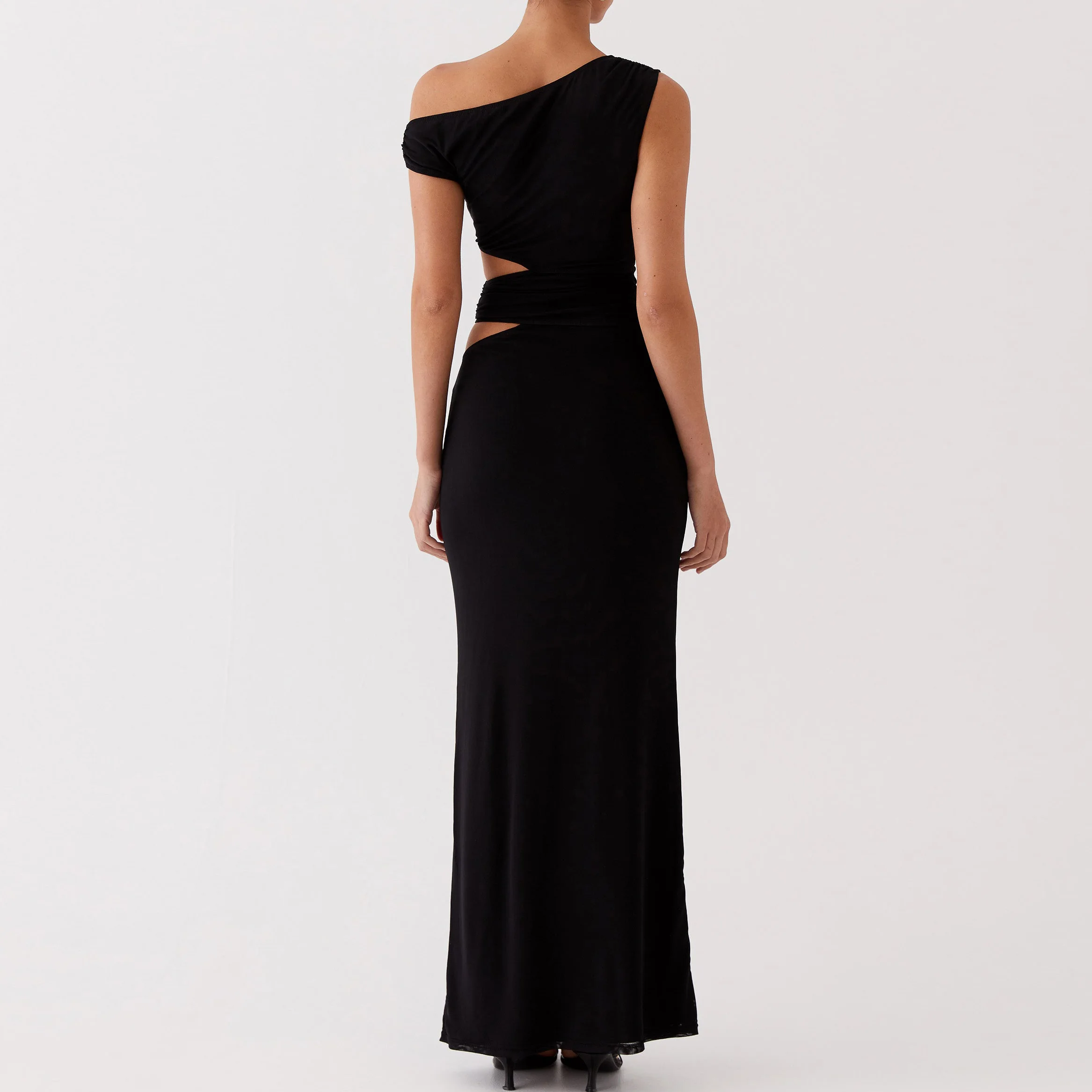Custom Hollow Out Sexy Solid Pattern Elegant Lady Black Hollow Out Off-the-Shoulder Long Maxi Dress Women