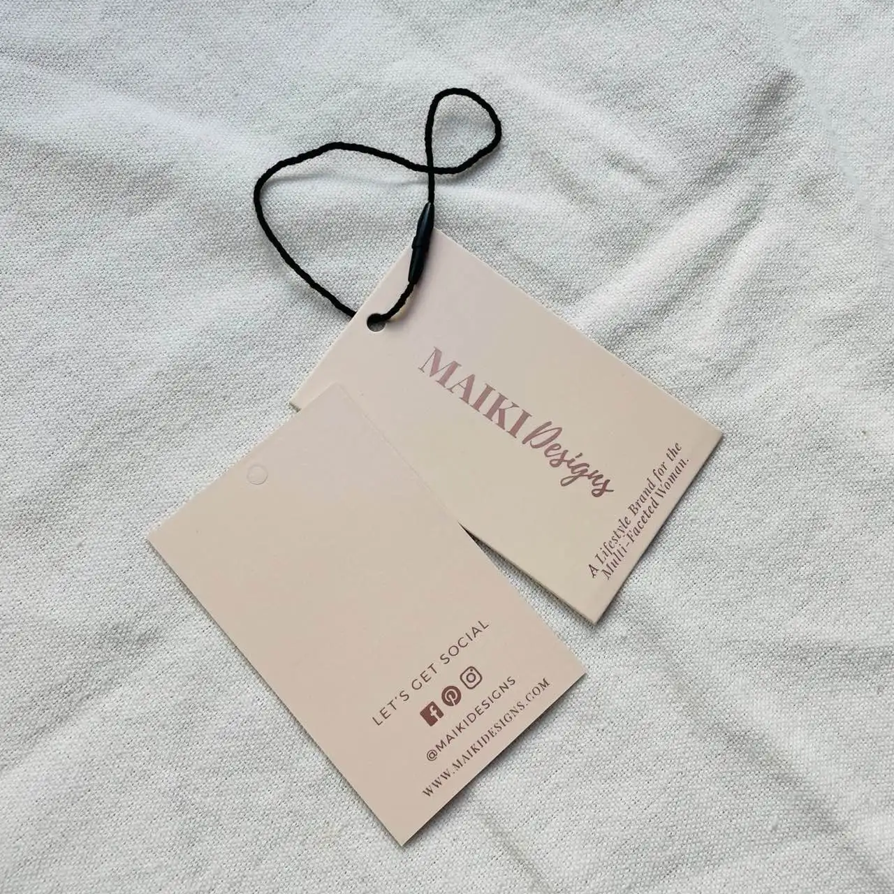 luxury custom hang tags with logo Design and printing fashion garment paper hang tag  clothing swing tag with string