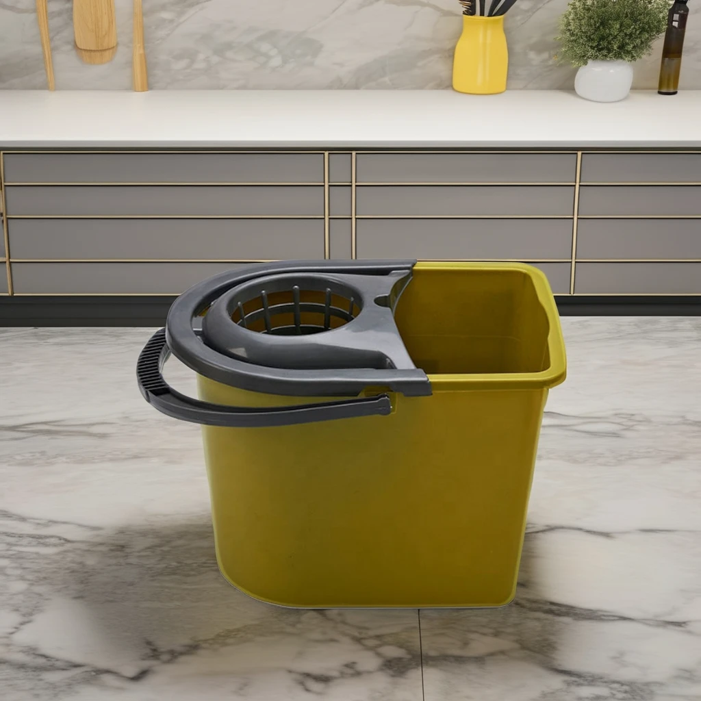 China Wholesale New Designer Cleaning 360 Roller Magic Practical Plastic Mop Bucket