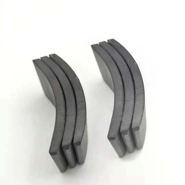 
Quality assurance Fe2O3 High Temperature Magnet Arc Ferrite for Business 