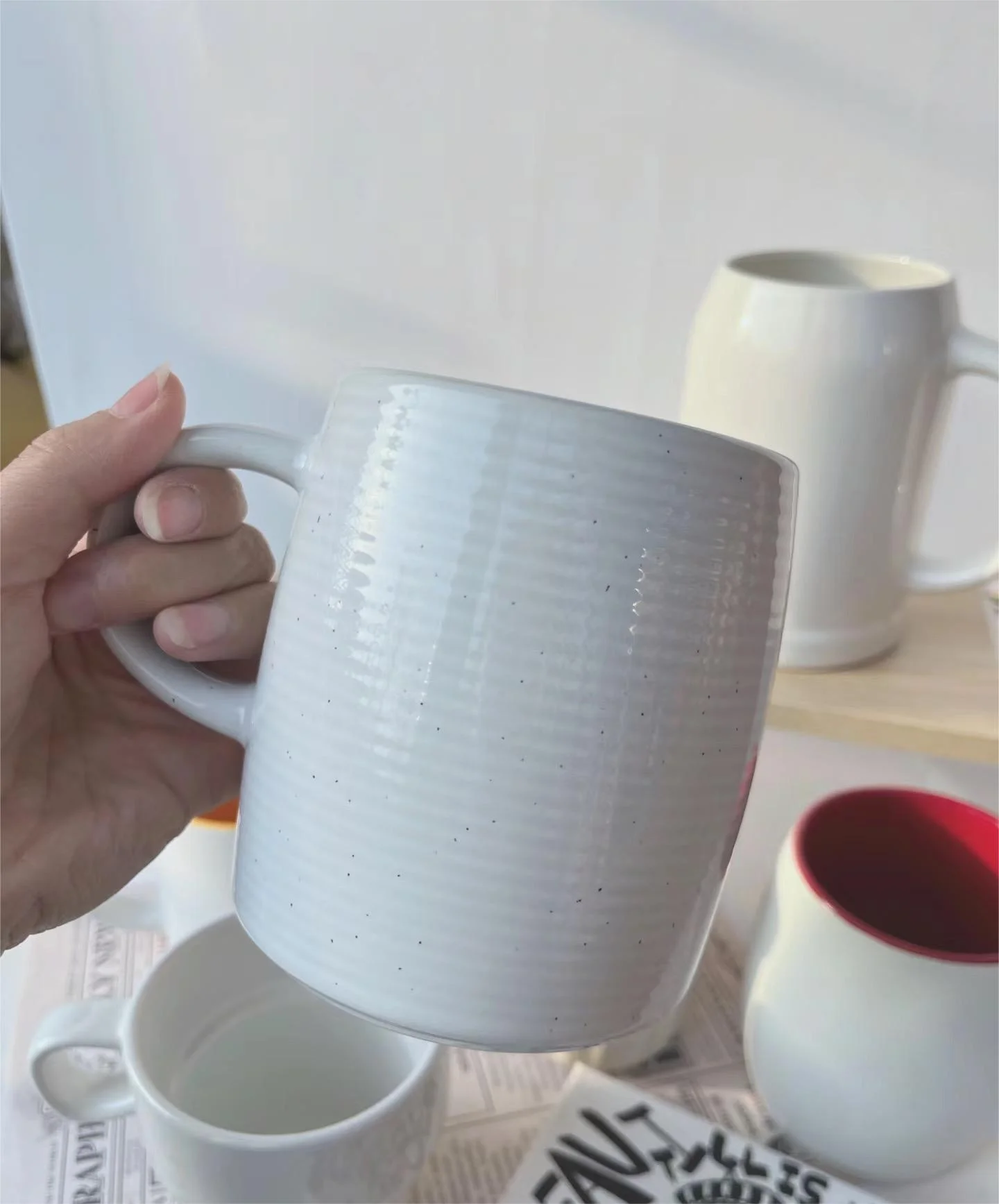Custom Logo Nordic Ceramic Coffee Mug Blank White Porcelain Cup Handgrip Pattern Eco-Friendly 300ml Capacity Personalized Gifts