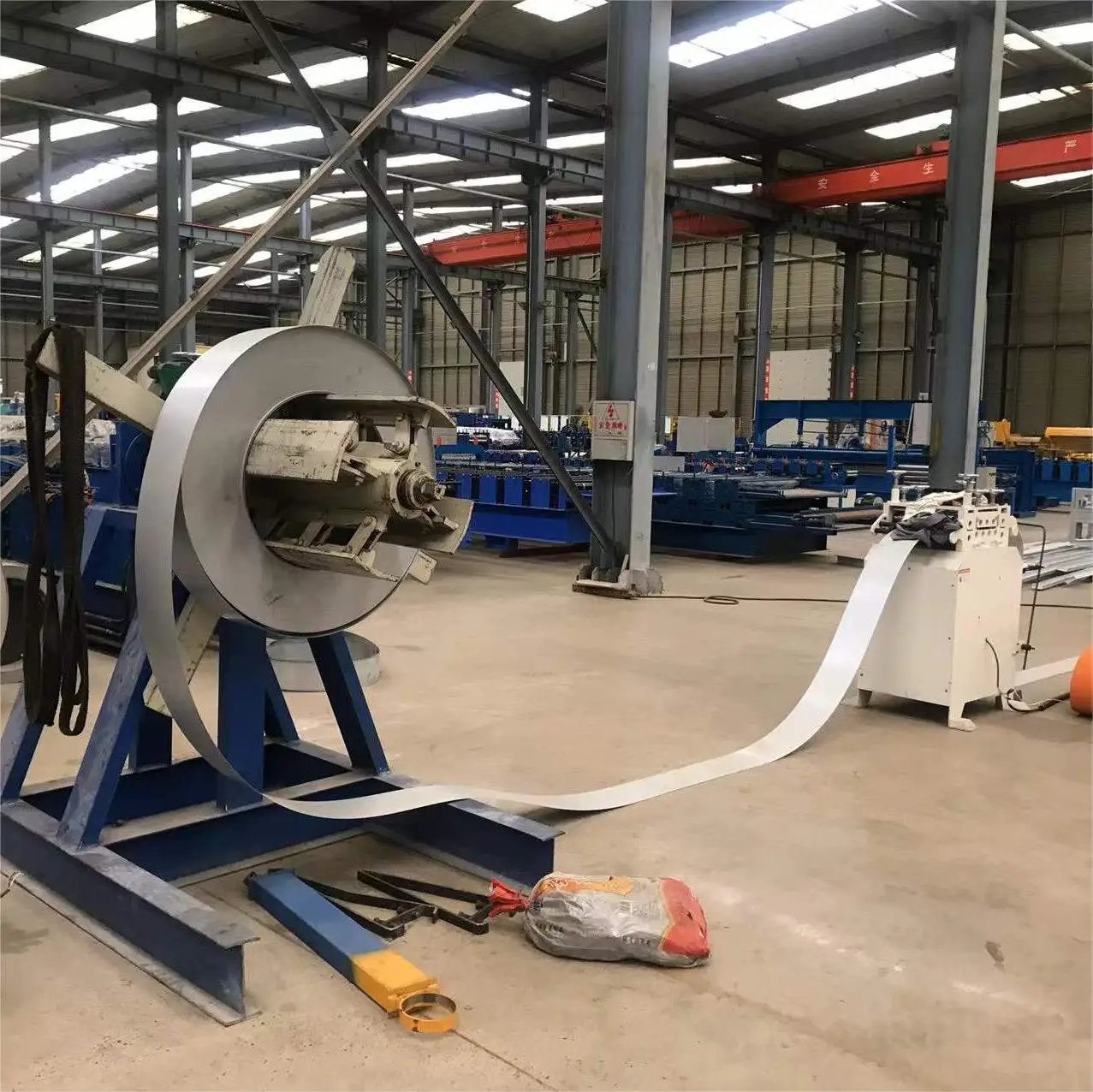 Construction Machinery Metal Villa Building Material Wall Angel Prefabricated Steel House Channel Profile Roll Forming Machine