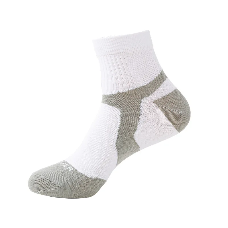 High quality customised cotton cushion crew sports socks custom logo men basketball elite athletic socks