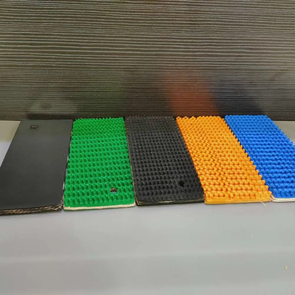 Super wide  rough top grass pattern rubber climbing conveyor belt