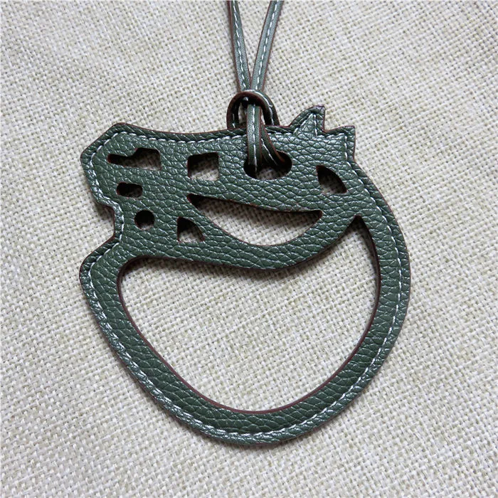 Wholesale PU leather leather horse head bag charm bag decoration Keychain Horse Shape Pendant With Key Chain For Bags