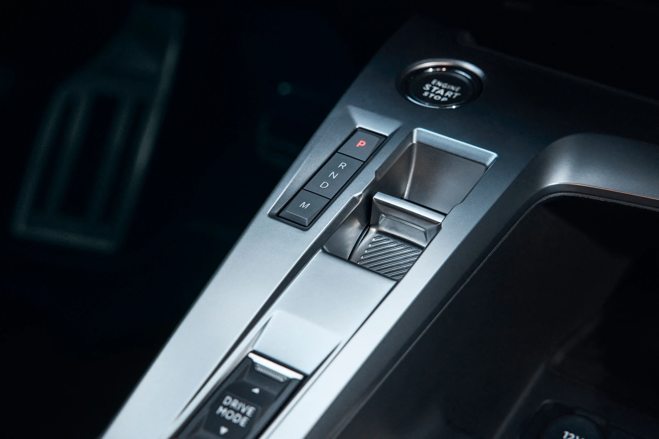 Dongfeng Peugeot 408X Car 360THP Charm Edition New Car for Sale