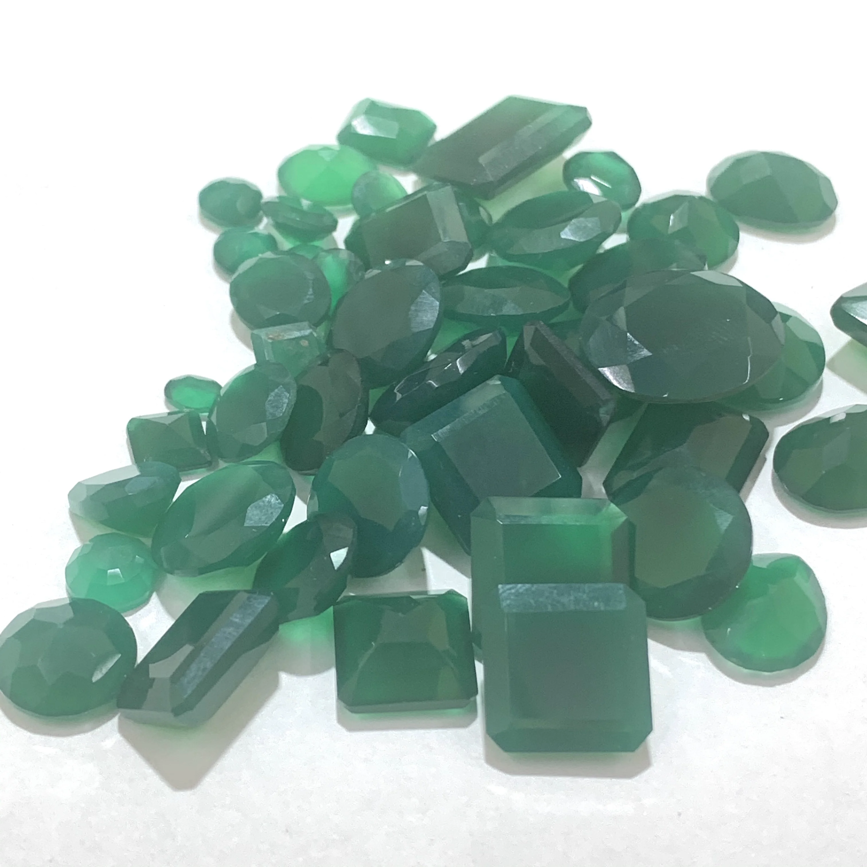 High Quality Gemstone Natural Green Onyx